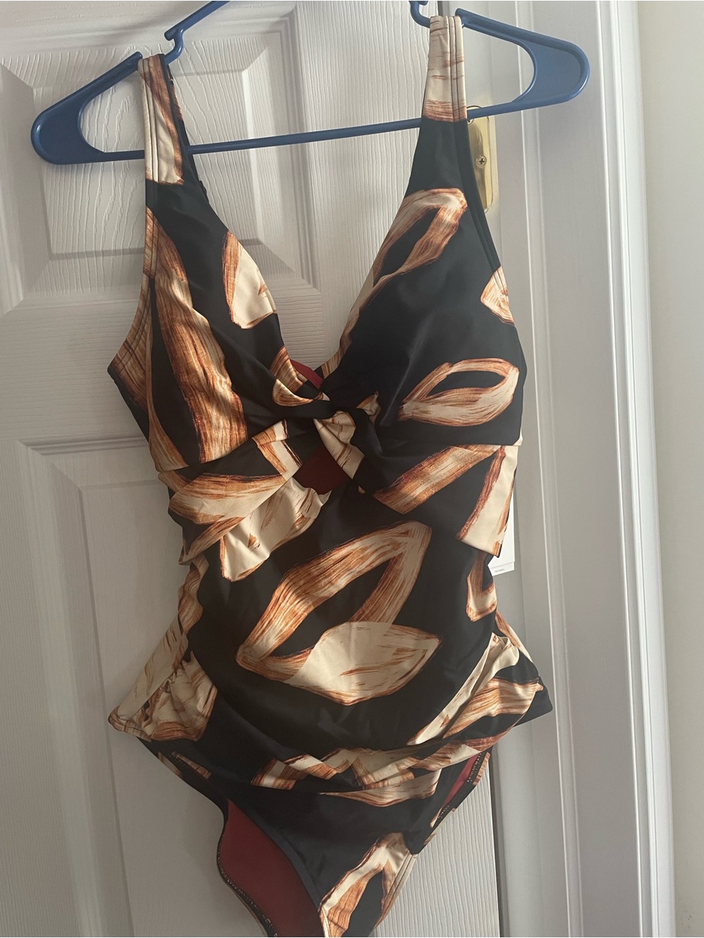 DKNY-NWT-Med-Black Swimsuit with Cream & Copper Brushstroke Print